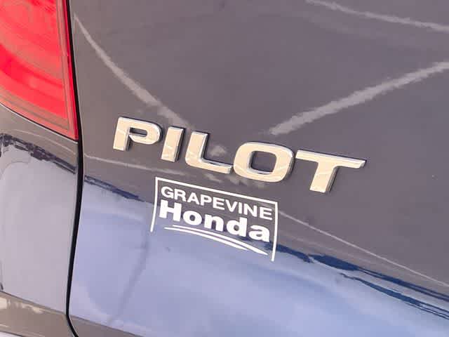 Thumbnail: 2018 Honda Pilot - 8