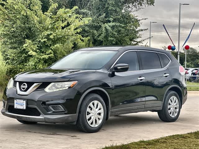 Used 2015 Nissan Rogue S with VIN KNMAT2MTXFP508021 for sale in Grapevine, TX