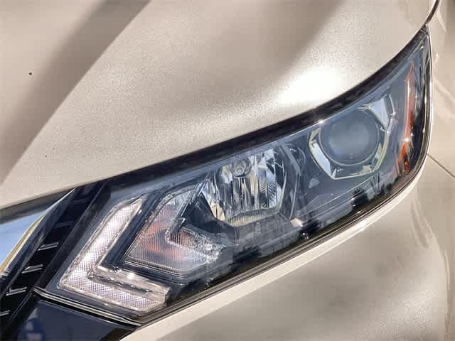 Thumbnail: 2022 Nissan Rogue Sport - 24