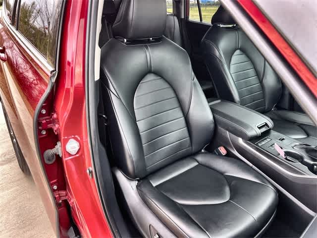 Thumbnail: 2021 Toyota Highlander - 12