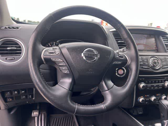 Thumbnail: 2019 Nissan Pathfinder - 17