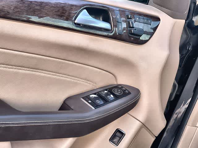 Thumbnail: 2013 Mercedes-Benz M-Class - 30