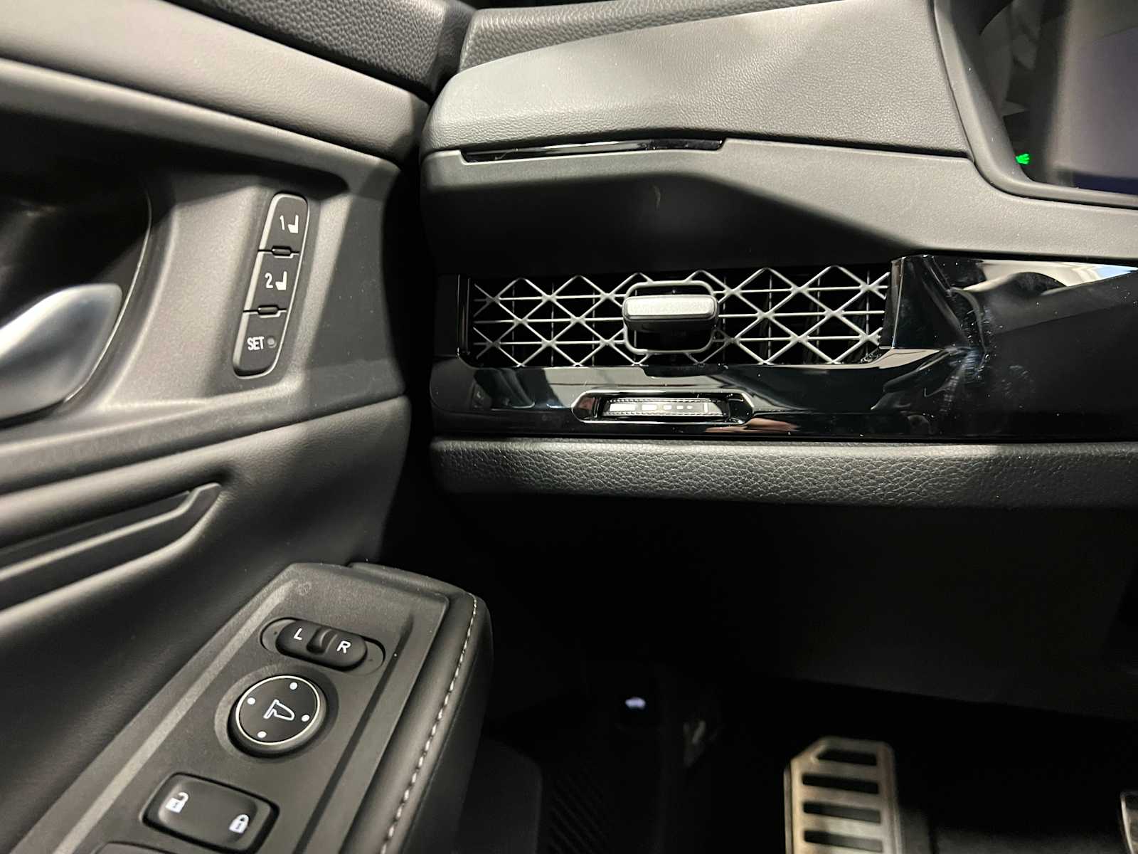 Thumbnail: 2025 Honda Accord - 18