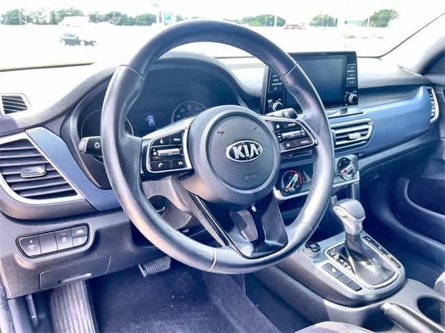2021 Kia Seltos S 15