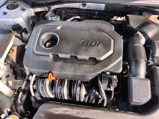 Thumbnail: 2015 Hyundai Sonata - 10