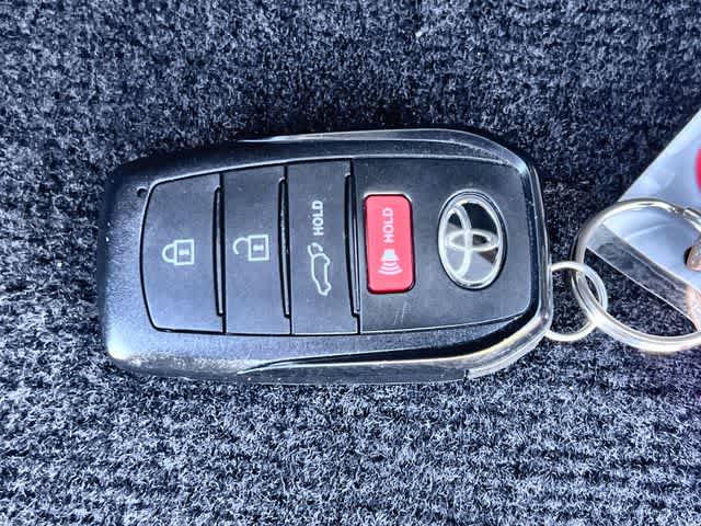 Thumbnail: 2024 Toyota Highlander - 21