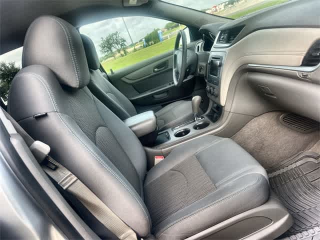 Thumbnail: 2017 Chevrolet Traverse - 12