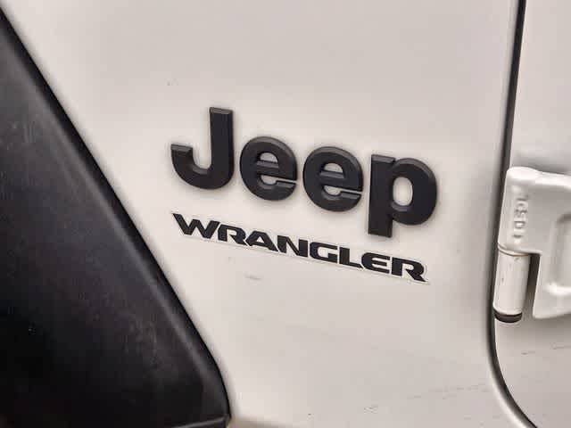 Thumbnail: 2022 Jeep Wrangler - 8