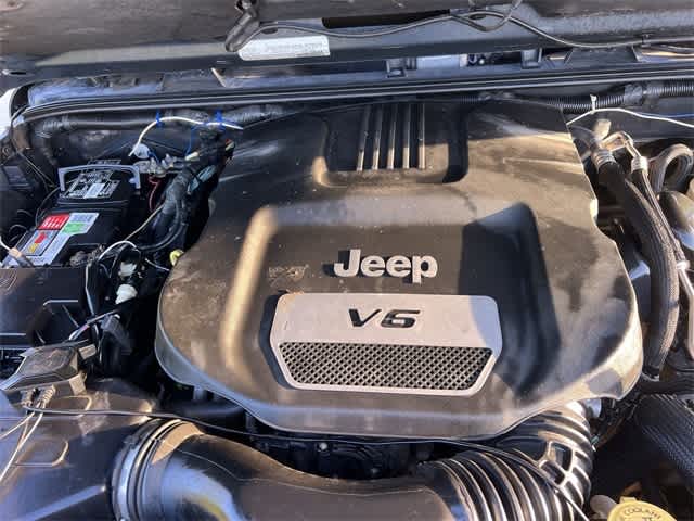 Thumbnail: 2016 Jeep Wrangler - 10