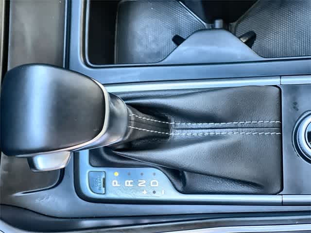 Thumbnail: 2023 Kia Sorento - 16