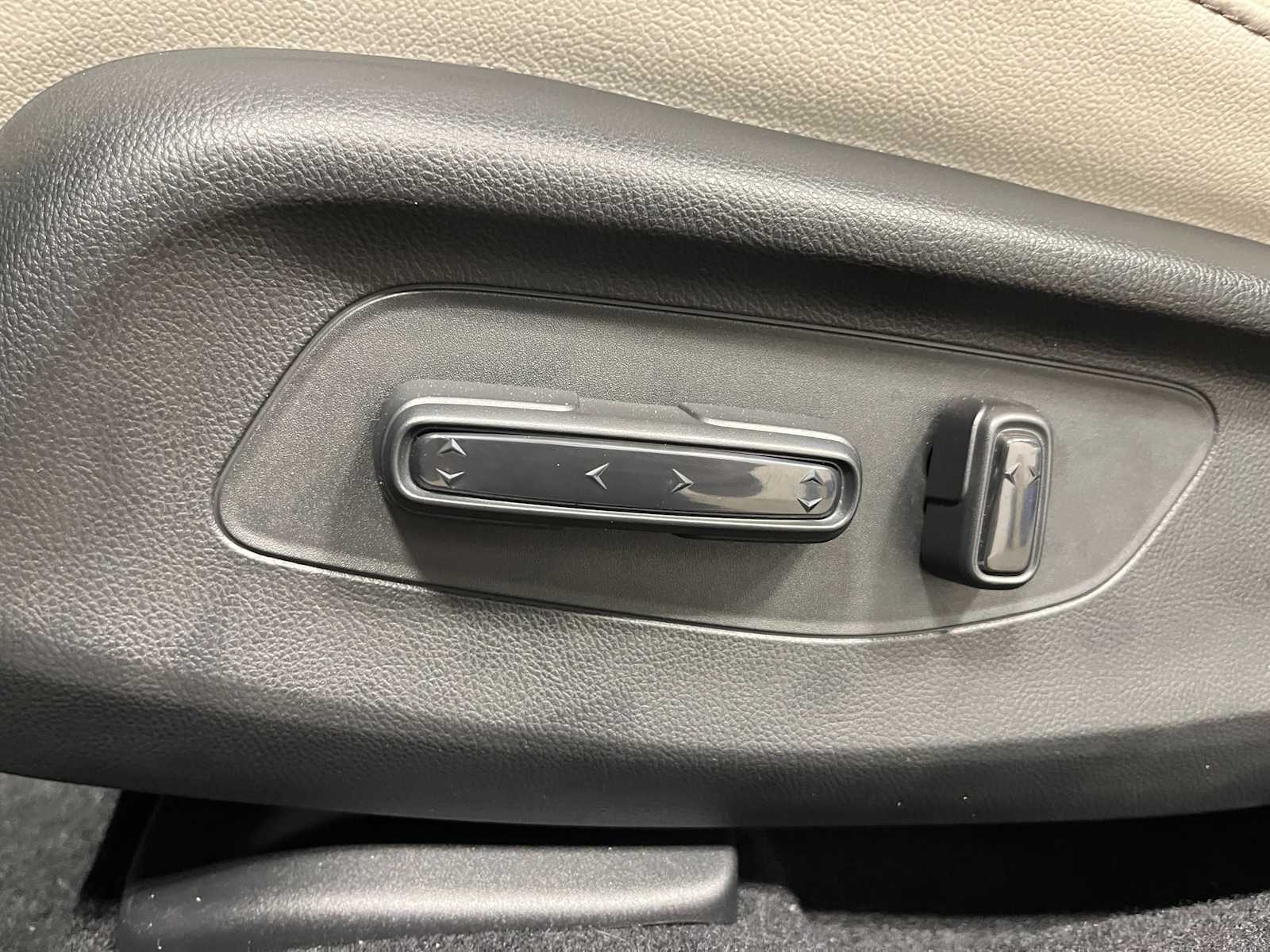 Thumbnail: 2026 Honda HR-V - 14