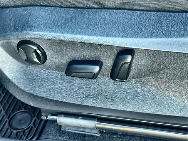 Thumbnail: 2022 Volkswagen Tiguan - 31