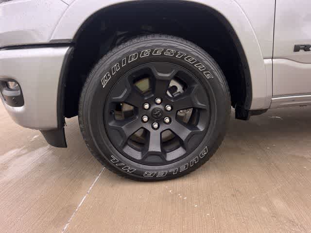 Thumbnail: 2025 RAM 1500 - 9