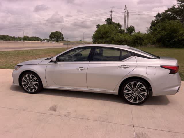 Thumbnail: 2023 Nissan Altima - 4