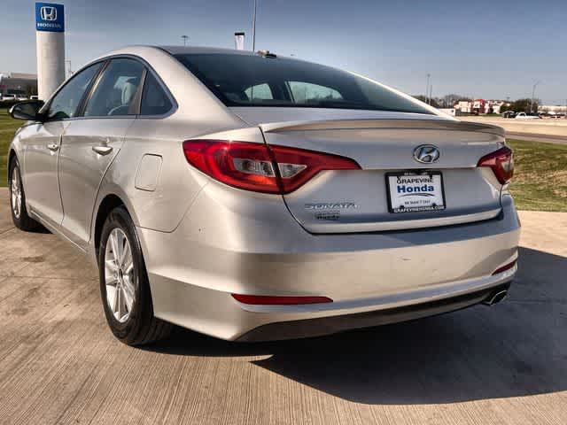 Thumbnail: 2015 Hyundai Sonata - 5