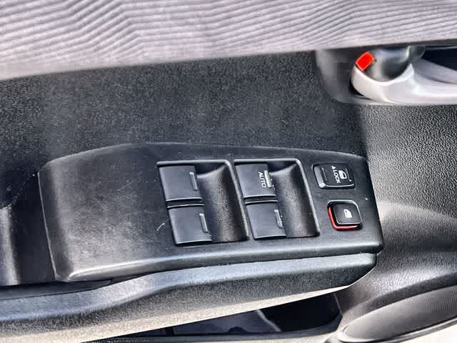 Thumbnail: 2010 Honda Fit - 28