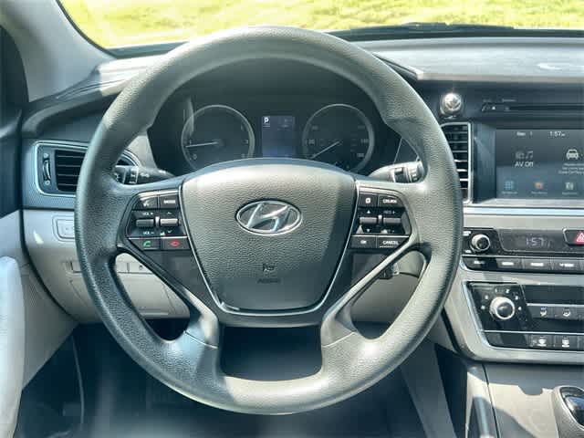 Thumbnail: 2016 Hyundai Sonata - 17