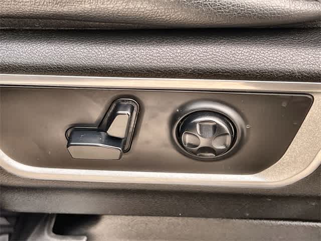 Thumbnail: 2020 RAM 1500 - 32