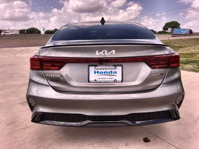 Thumbnail: 2022 Kia Forte - 6