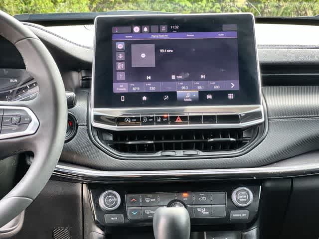 Thumbnail: 2022 Jeep Compass - 18