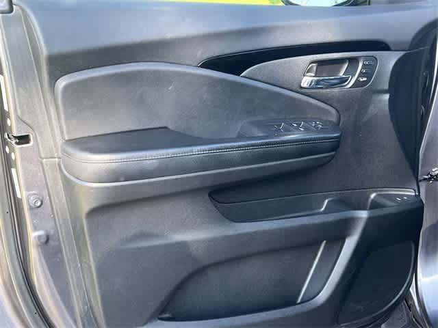 2016 Honda Pilot Touring 30