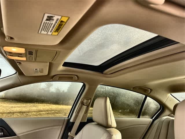 Thumbnail: 2015 Honda Accord - 32