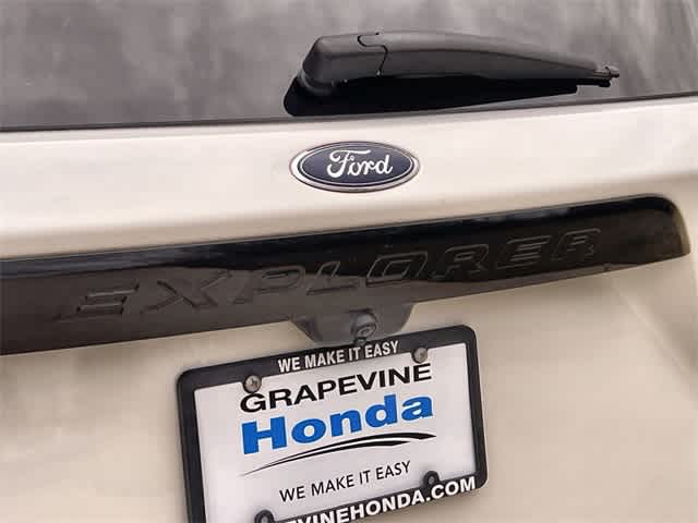 Thumbnail: 2020 Ford Explorer - 8