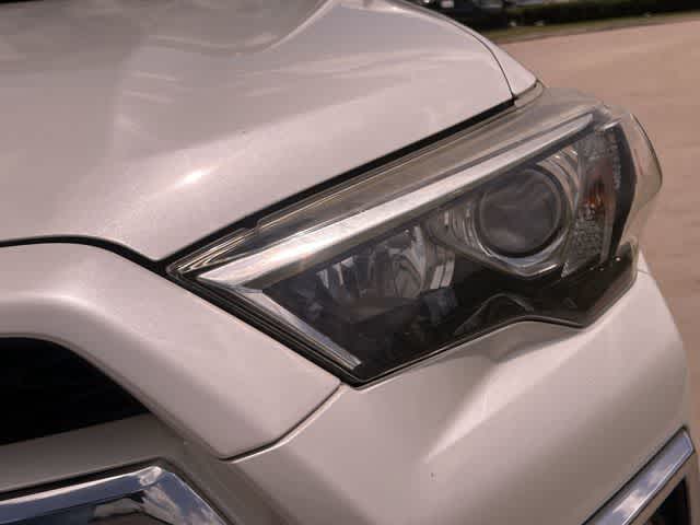 Thumbnail: 2015 Toyota 4Runner - 24