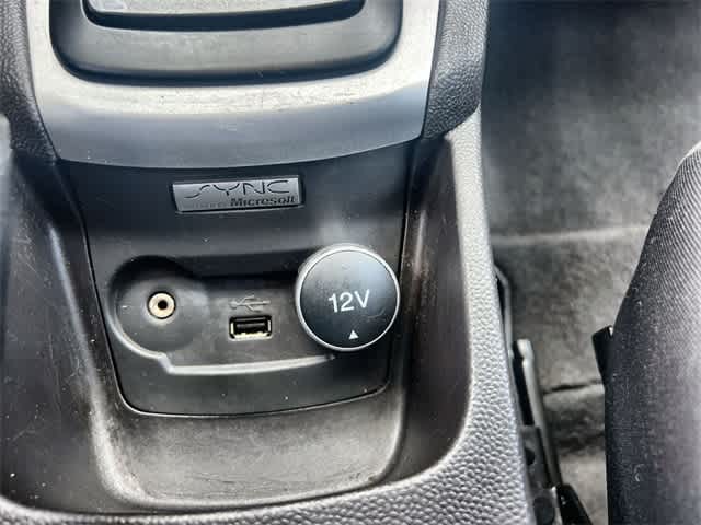 Thumbnail: 2014 Ford Fiesta - 27
