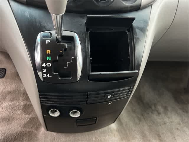 Thumbnail: 2008 Toyota Sienna - 28