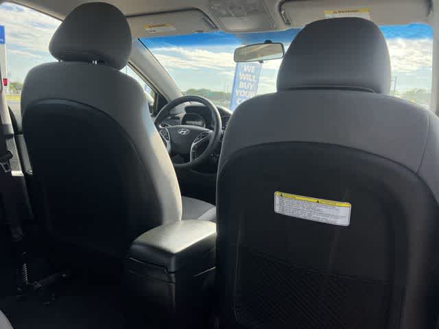 Thumbnail: 2013 Hyundai Elantra - 13