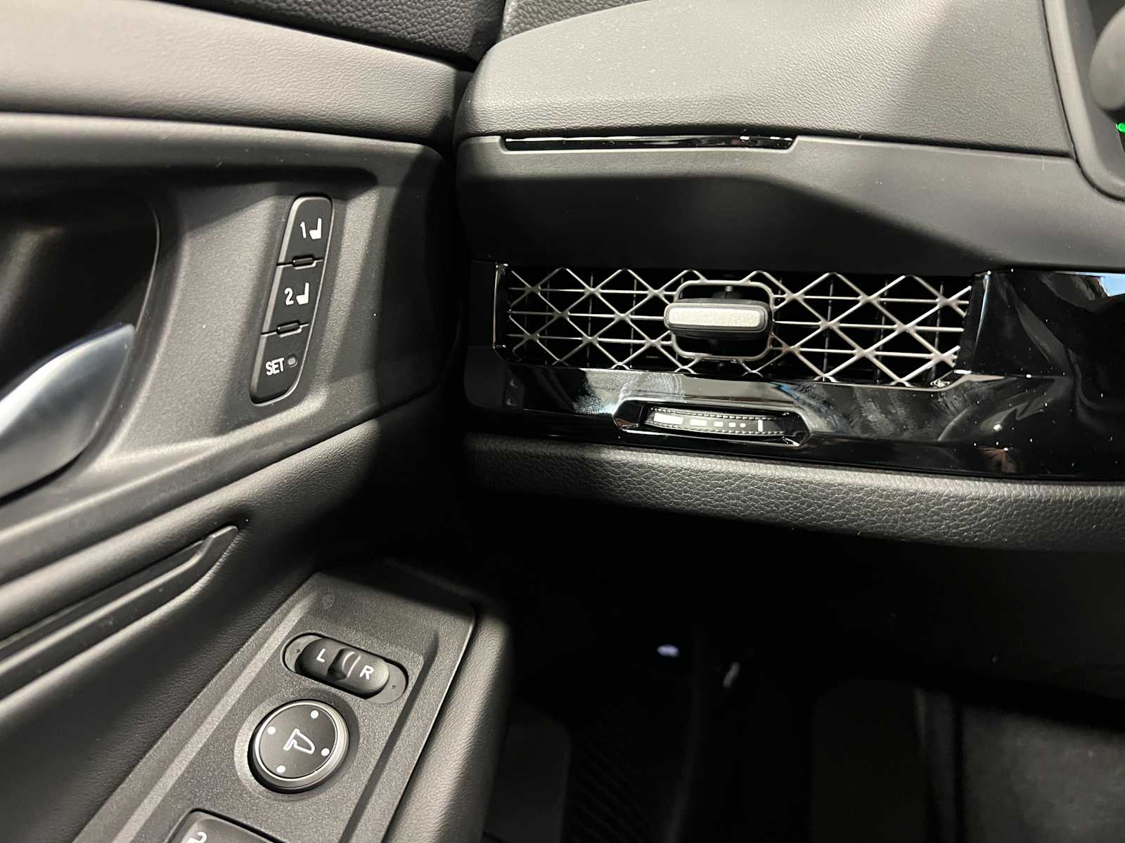 Thumbnail: 2025 Honda Accord - 18