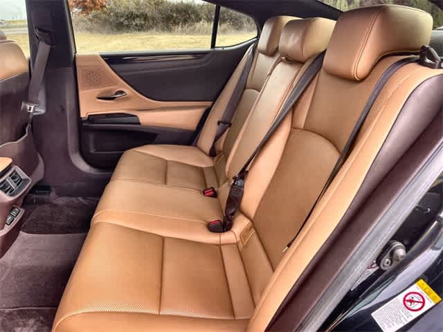 Thumbnail: 2019 Lexus ES - 14