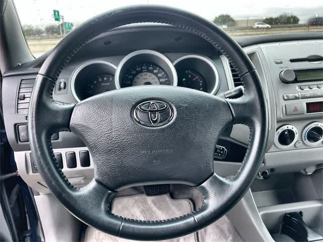 Thumbnail: 2006 Toyota Tacoma - 17