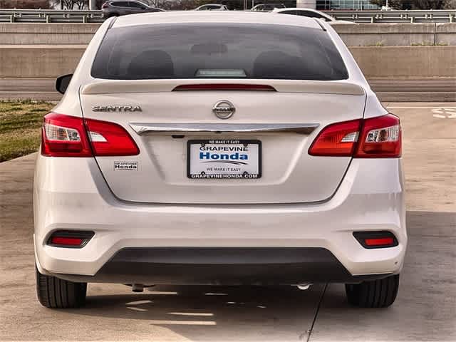 Thumbnail: 2019 Nissan Sentra - 6
