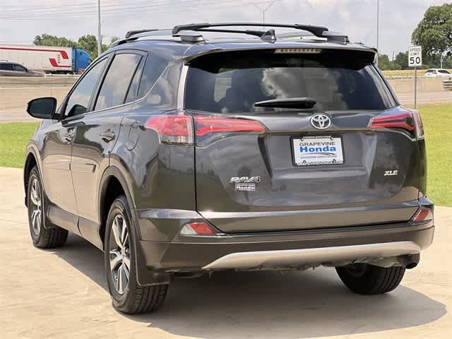 2018 Toyota RAV4 XLE 5