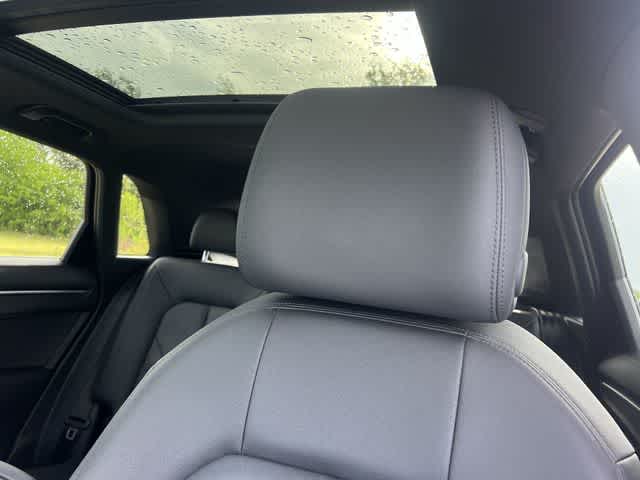 Thumbnail: 2020 Audi Q3 - 25