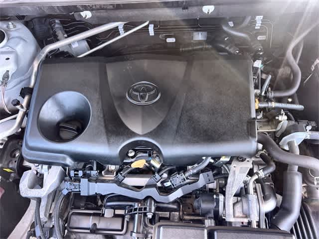 Thumbnail: 2021 Toyota RAV4 - 10