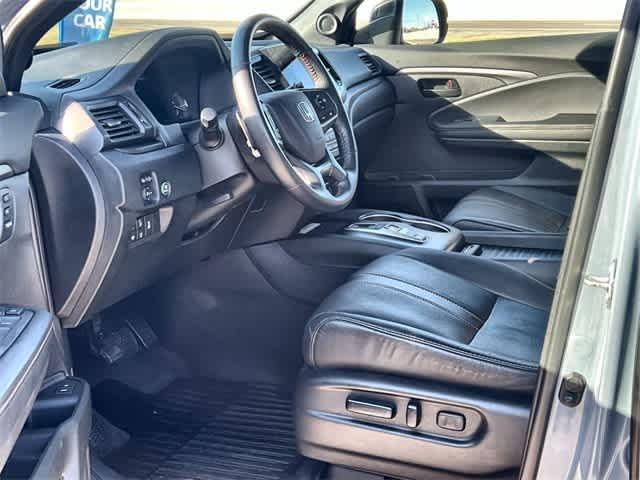 Thumbnail: 2023 Honda Passport - 3