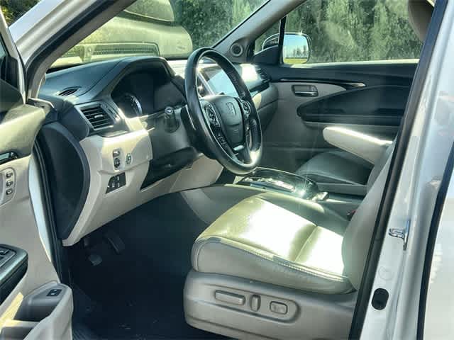 2018 Honda Pilot Touring photo 3