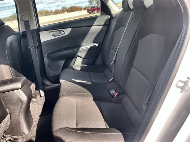 Thumbnail: 2023 Kia Forte - 14