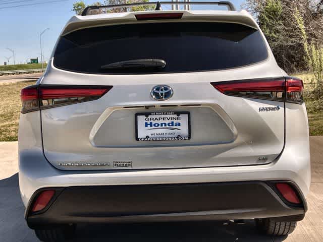 Thumbnail: 2022 Toyota Highlander - 6