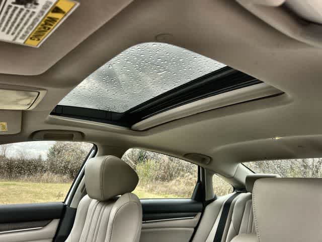 Thumbnail: 2018 Honda Accord - 32