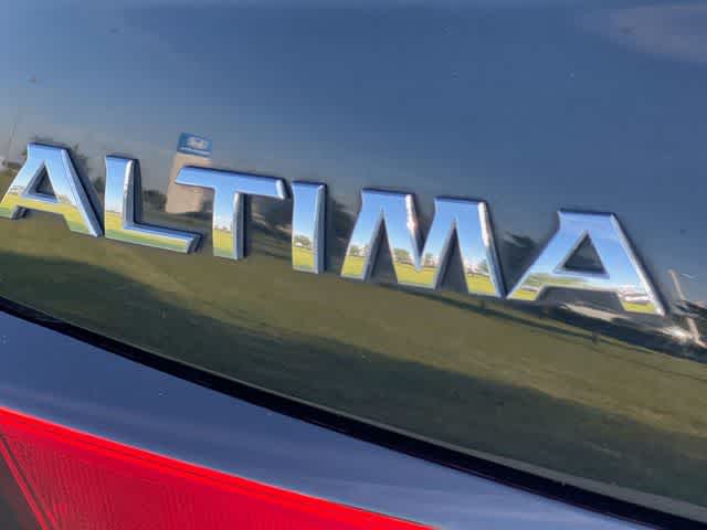 Thumbnail: 2021 Nissan Altima - 8