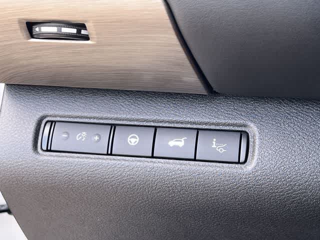 Thumbnail: 2024 Nissan Pathfinder - 29