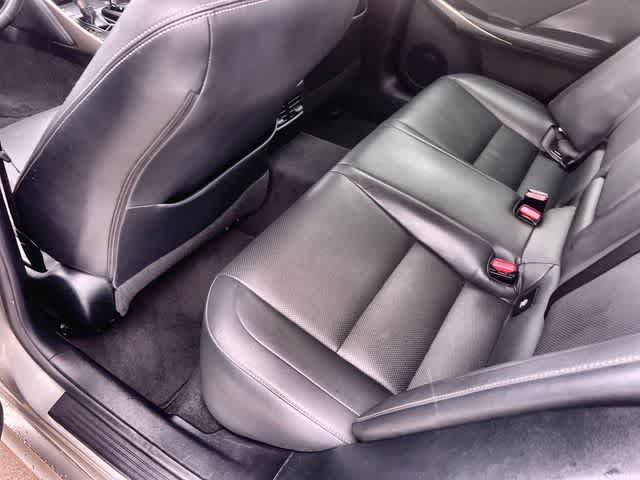 Thumbnail: 2015 Lexus IS - 33