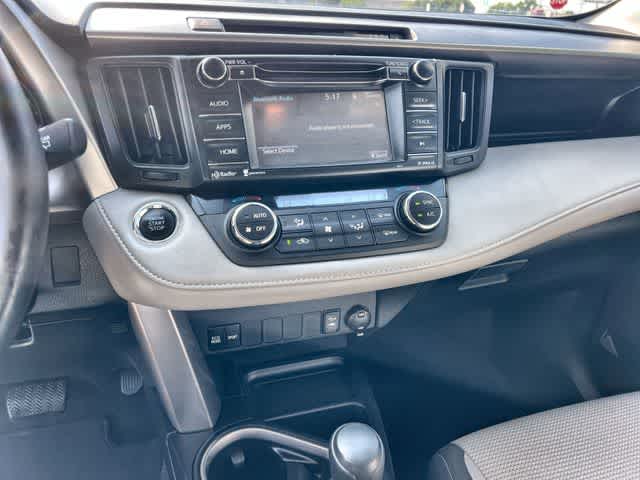 Thumbnail: 2018 Toyota RAV4 - 18