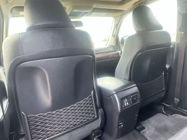 Thumbnail: 2015 Toyota 4Runner - 13