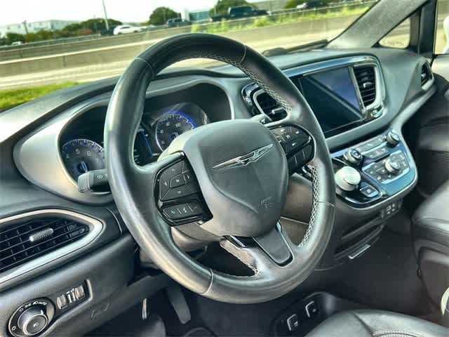 Thumbnail: 2020 Chrysler Pacifica - 15