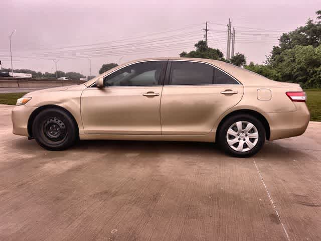 Thumbnail: 2011 Toyota Camry - 4